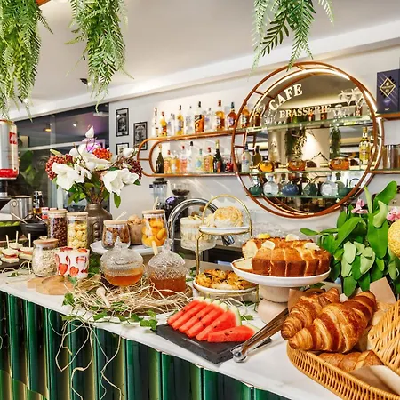 Отель Luff Living - Adult Only 12