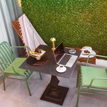 Luff Living - Adult Only 12 Отель