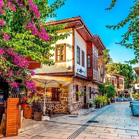 Luff Living & - Adult Only 3*