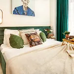 Luff Living - Adult Only 12 Hotel